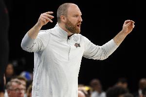 开云官网-灰熊解雇詹金斯！猛龙主帅：简直令人震惊 这就是生意场的残酷