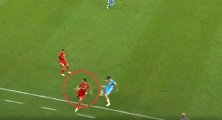 点睛之笔！刘若钒脚后跟做球，海港3脚传递流畅打穿河南防线