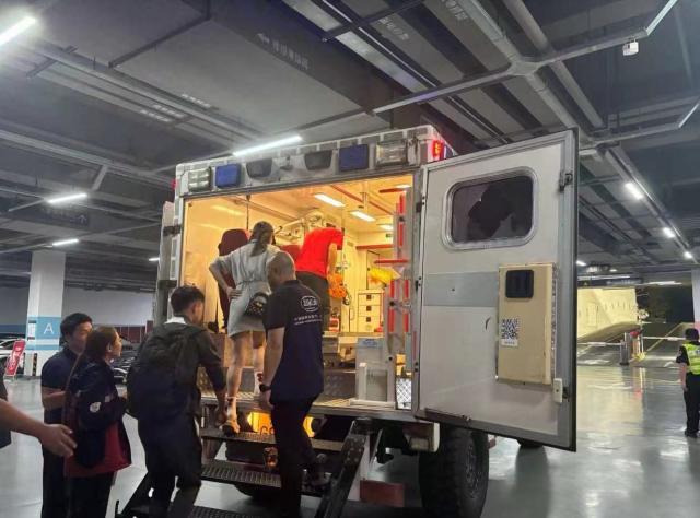 开云官网-【早报】拜仁药厂双雄言和！英超乱斗，巴萨首败！