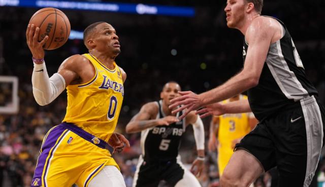 开云下载-牺牲与无私 康利助推爵士能给韦少带来什么启发？