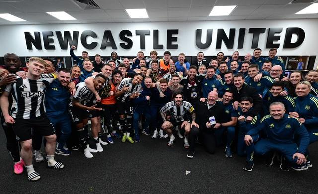 开云下载-嘲讽曼联，纽卡官方社媒：让我们看看到底谁是United