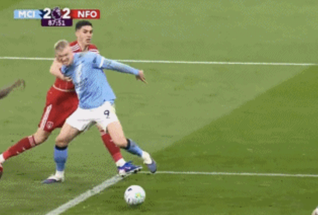 开云官网-英超保送阿森纳？曼城3疑似点球未判：哈兰德2次被放倒 裁判无视