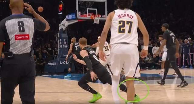 开云下载-森林狼太悲催了，迪文岑佐爱德华兹伤势严重退赛，掘金运气太好了